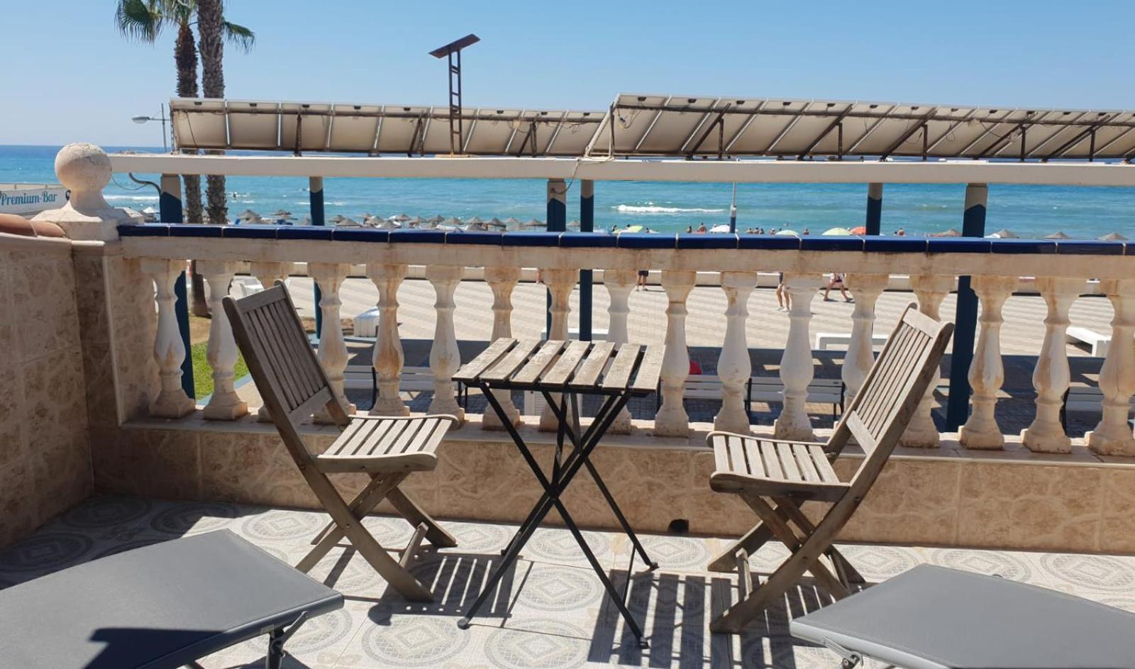 Casita Beach Front Торрокс Екстер'єр фото