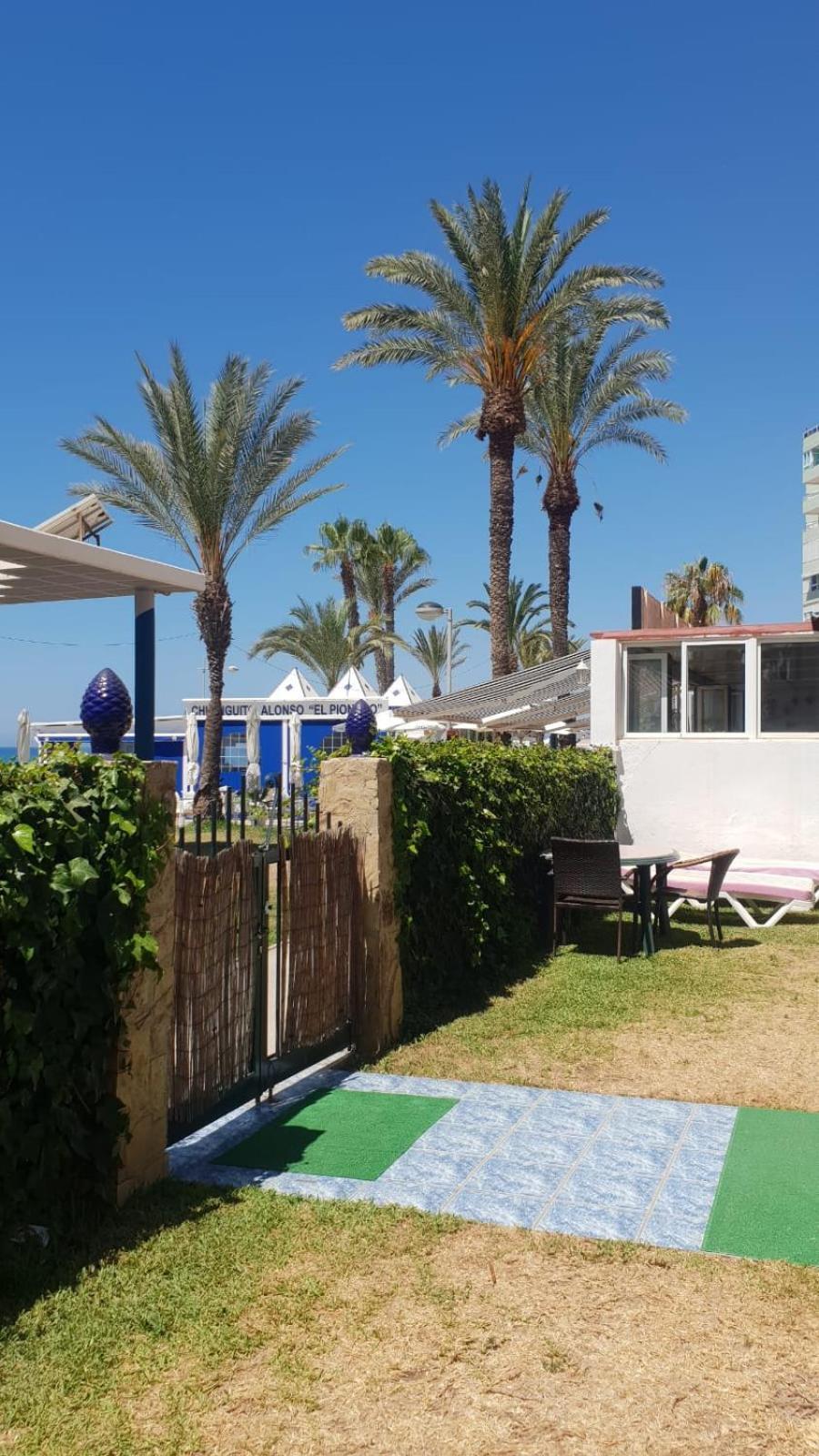 Casita Beach Front Торрокс Екстер'єр фото